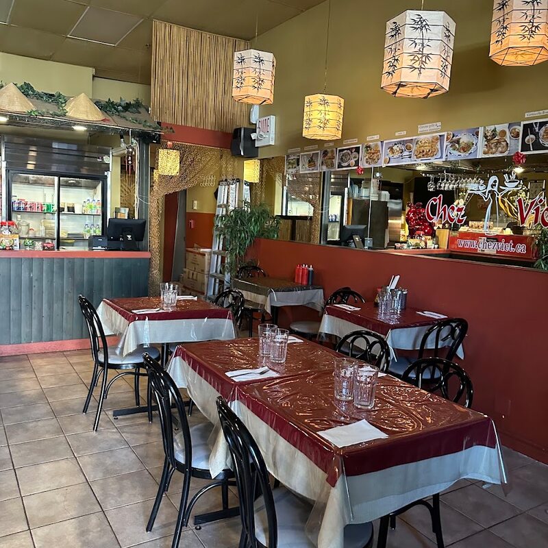 Chez Viet - Grill, Poutine Restaurants in Montreal