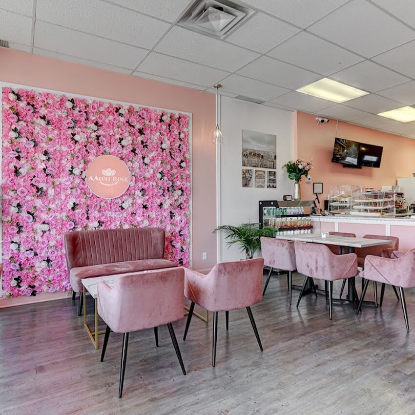 Mont Rose P&acirc;tisserie & Caf&eacute; -  Restaurants Near: J3H3G8