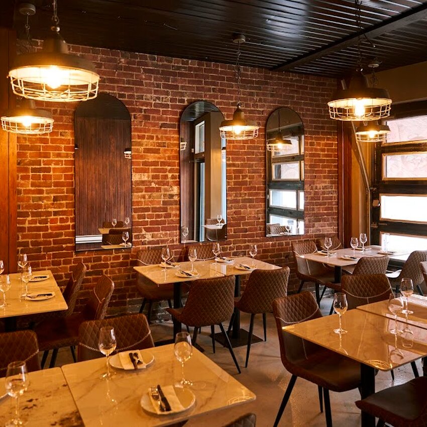 Moreiras Pizza Bar - Brunch, Takeout Available Restaurants Near: H4E4A1