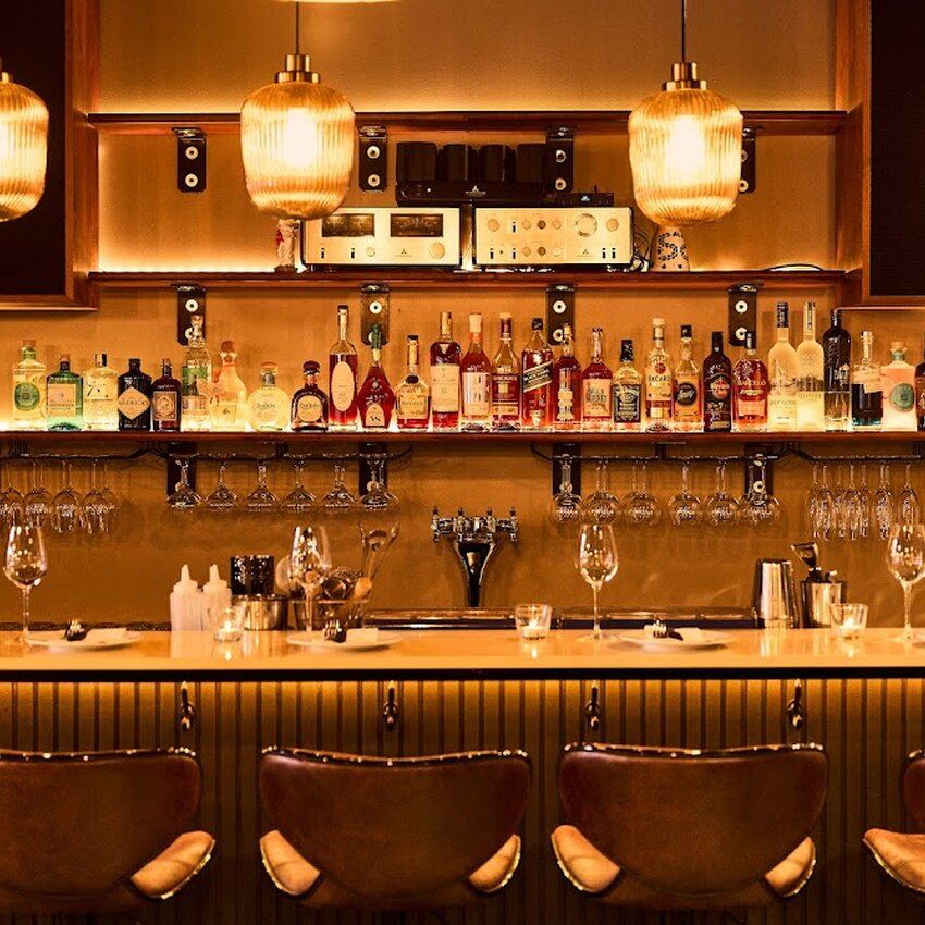 Moreiras Pizza Bar - Brunch Restaurants Near: H3J1X7