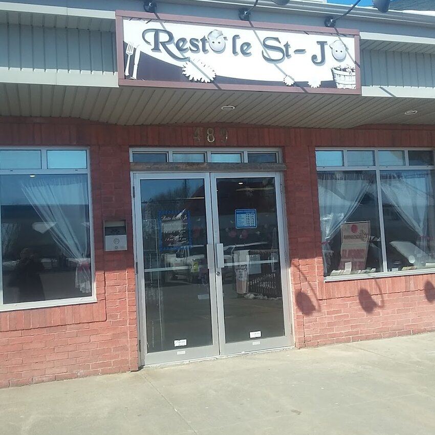 Resto Le St-Jo Restaurant