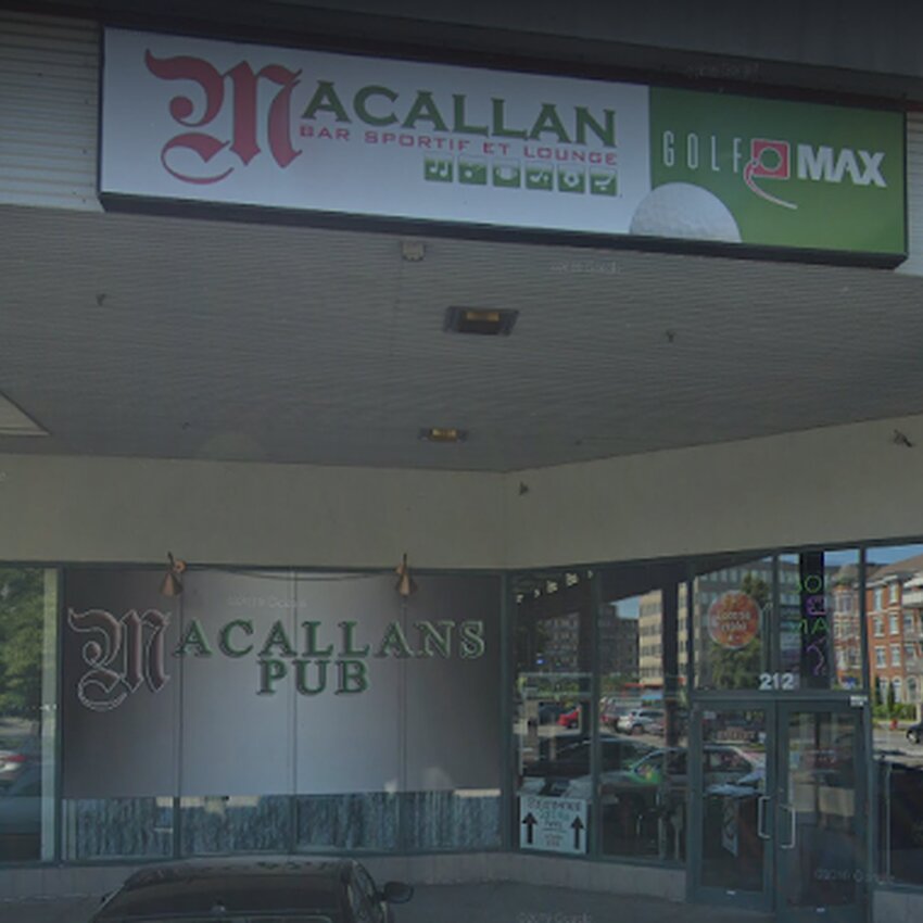 Macallan's Pub - Wheelchair Accessible Entrance Restaurants in Dorval