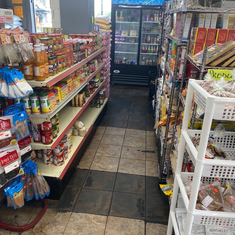 Casse cro&ucirc;te March&eacute; 33 - Restaurants in Montreal