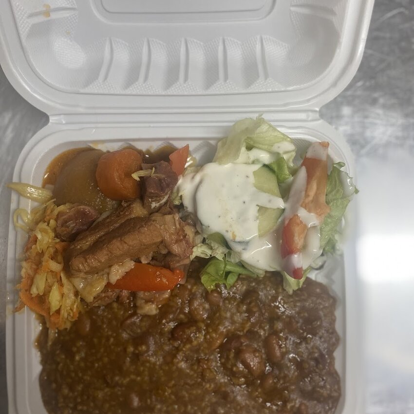 Casse cro&ucirc;te March&eacute; 33 - Montreal Creole Restaurants