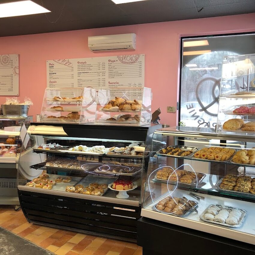 Bretzel & Compagnie and Dolce Vita Bakery - Montreal Restaurants