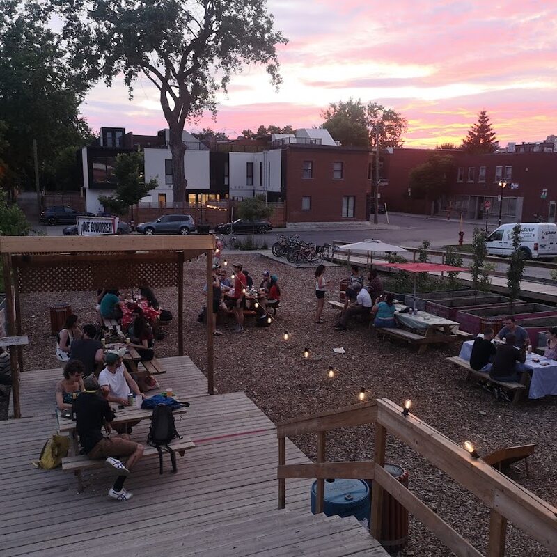 Les Sans-Taverne - Coop and Craft Brewery - Restaurants in Montreal