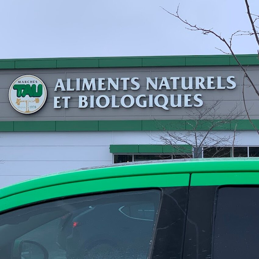 Les March&eacute;s Tau - Montreal Healthy Open Lunch Restaurants