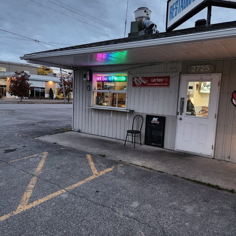 Restaurant St-Placide - Terrace Restaurants in Rigaud/Sainte-Marthe