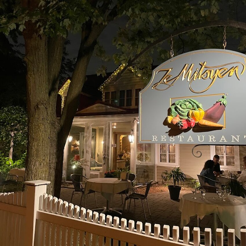 Le Mitoyen -  Restaurants Near: H7X1C1