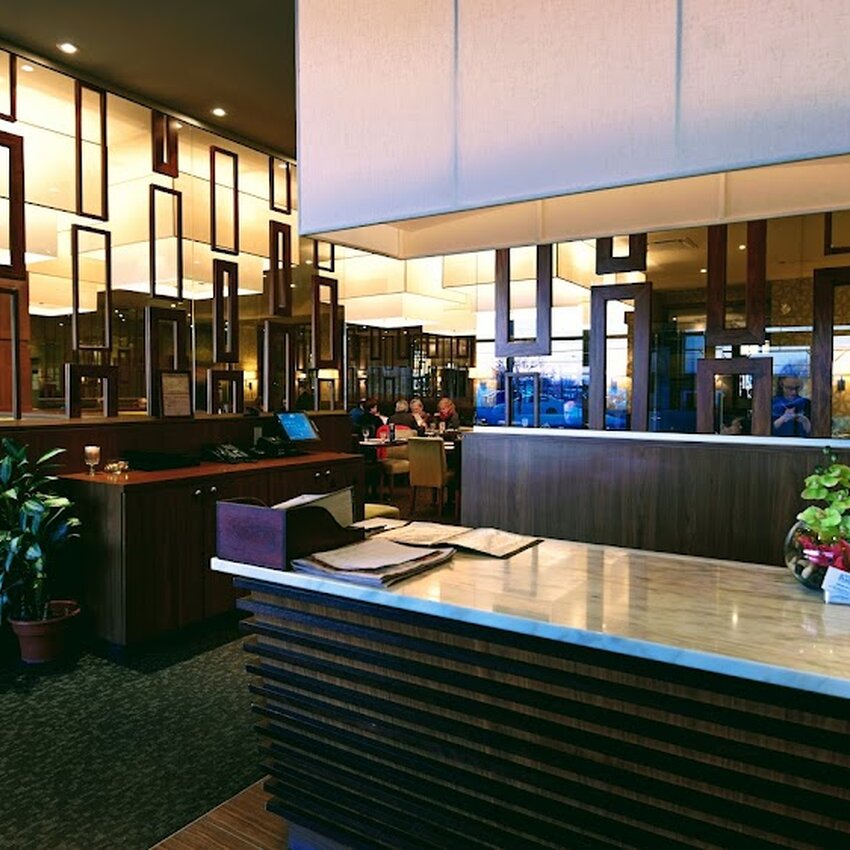 Au Vieux Duluth Restaurant