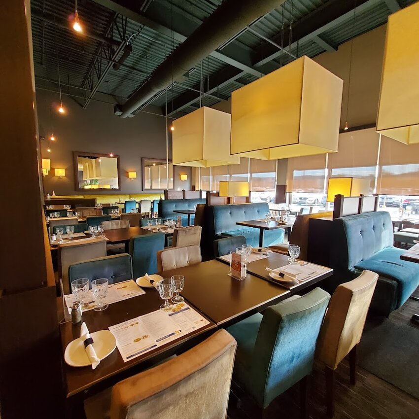 Au Vieux Duluth - Restaurants Livraison de Ville Saint-Laurent