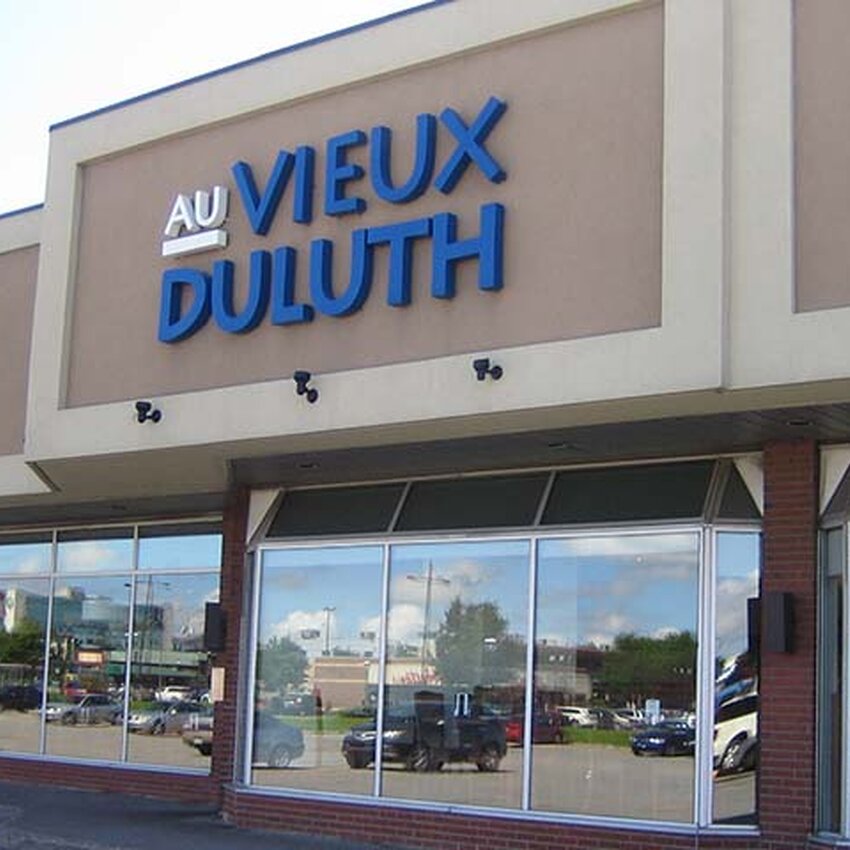 Au Vieux Duluth - Restaurants pr&egrave;s de: H1B4A2
