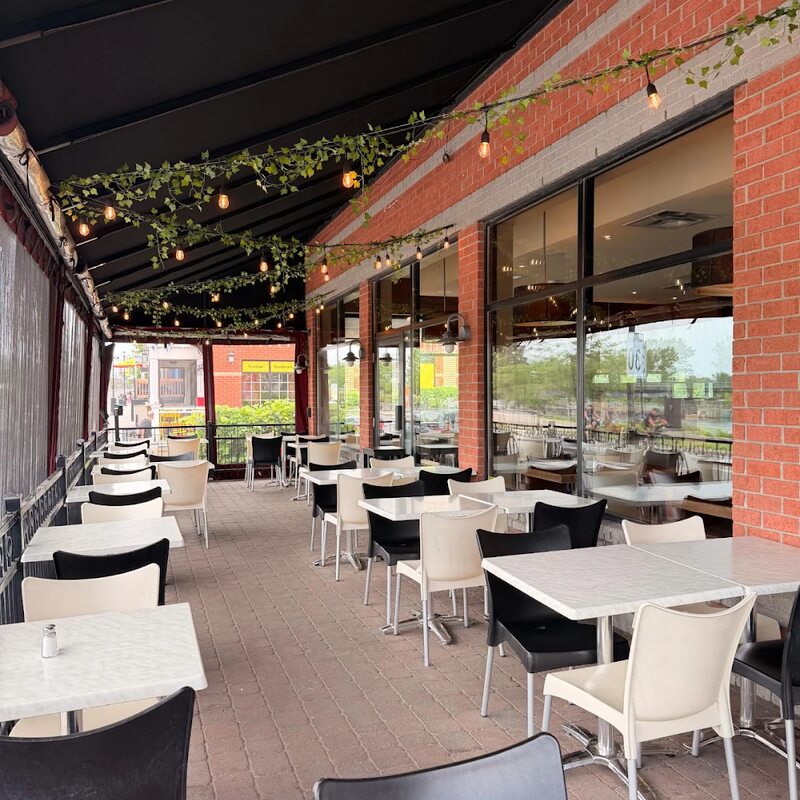 Pizza Richelieu - Restaurants Bord de l'eau de Montréal