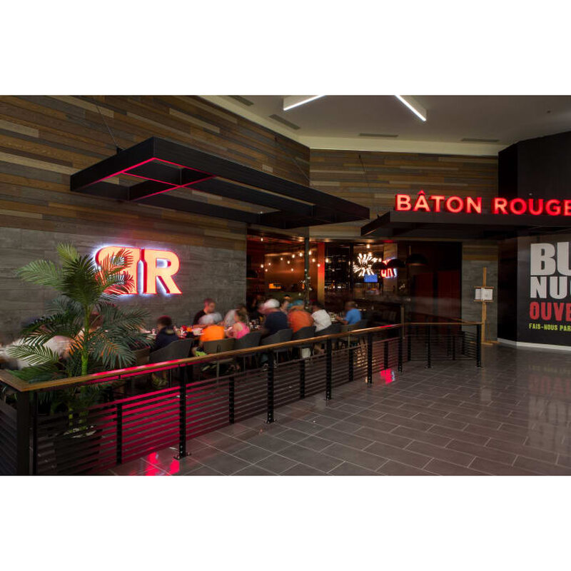 B&acirc;ton Rouge Grillhouse & Bar - American, Poutine Restaurants in Montreal