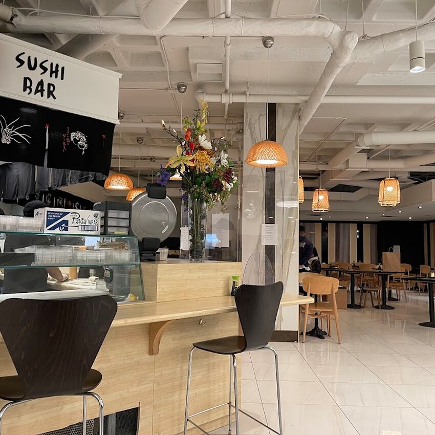 Sushi Bar Kim - Restaurants Ramen, Barbecue-BBQs, Sushi pr&egrave;s de: H4E4H2