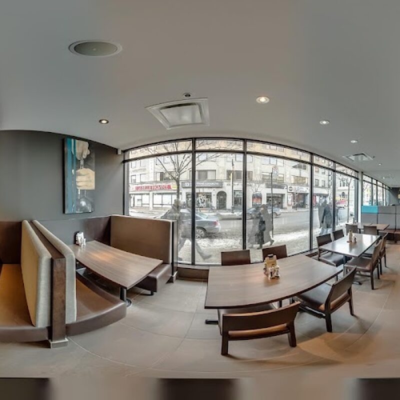 Rôtisserie St-Hubert - Restaurants Rôtisseries de Montréal