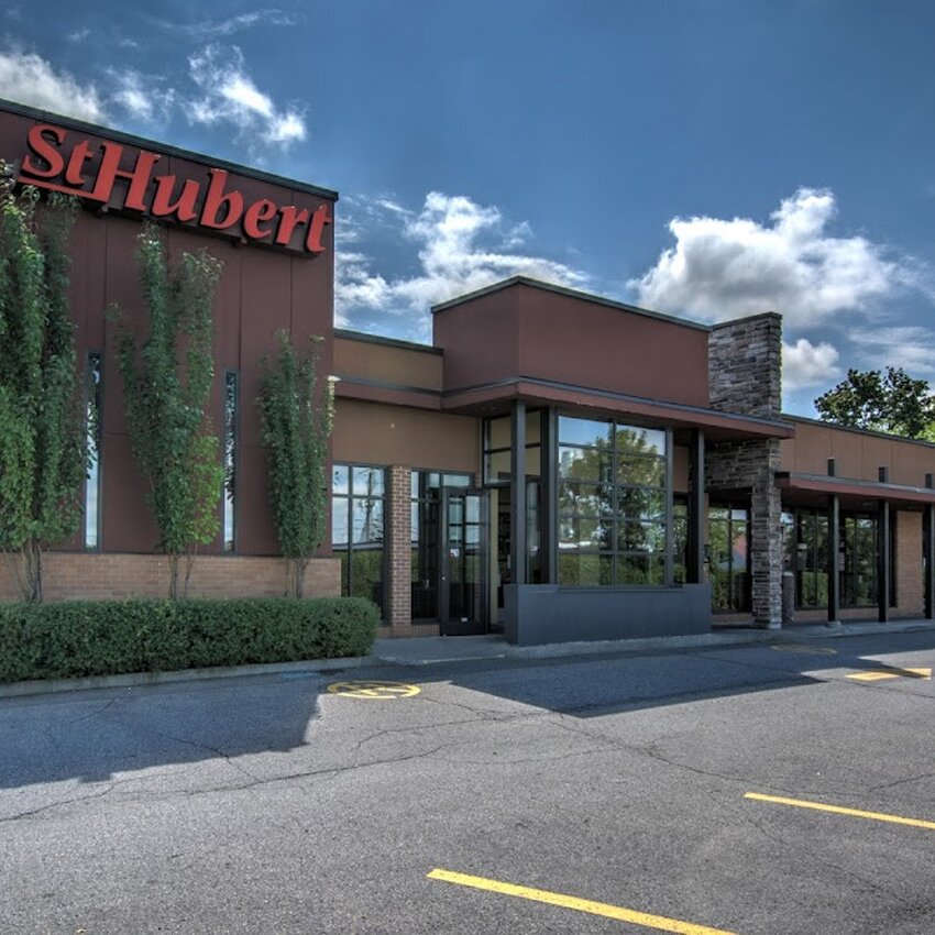 R&ocirc;tisserie St-Hubert - Restaurants Grillades Granby
