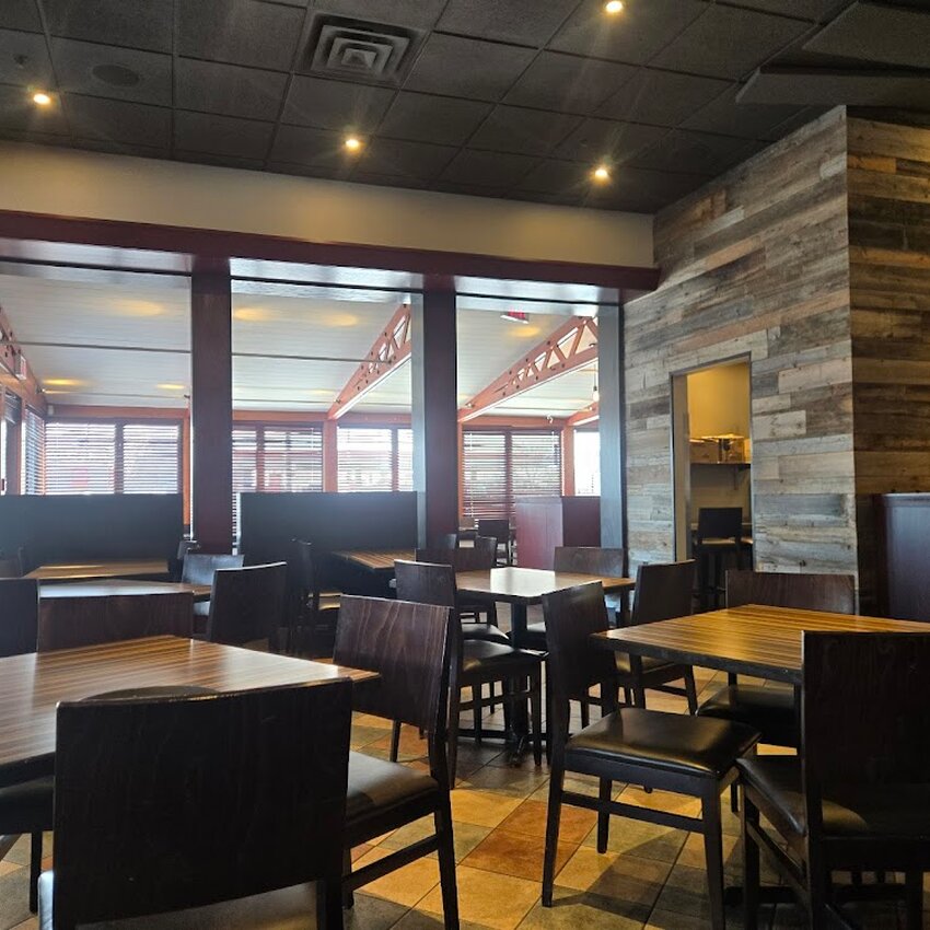 R&ocirc;tisserie St-Hubert -  Restaurants Near: H2B1M1