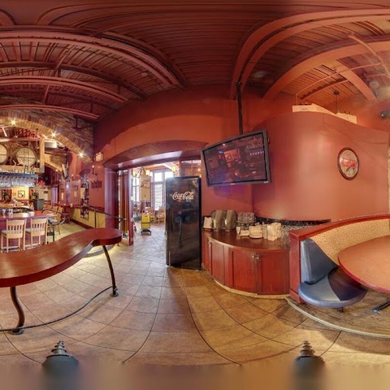 R&ocirc;tisserie St-Hubert - Restaurants Barbecue-BBQs de Montr&eacute;al