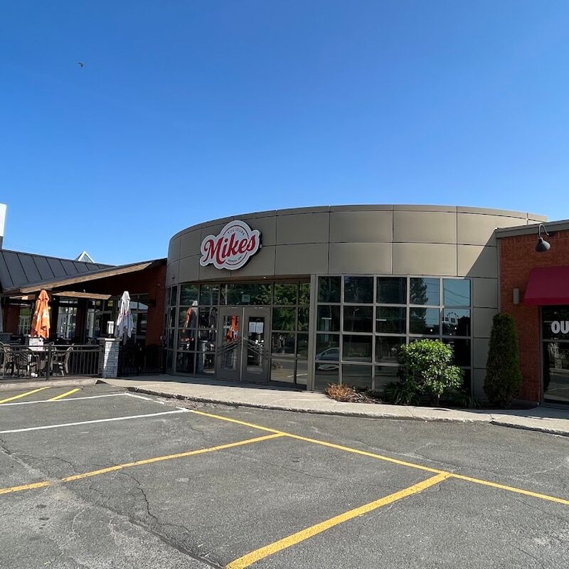 Toujours Mikes - Brunch Restaurants in Granby