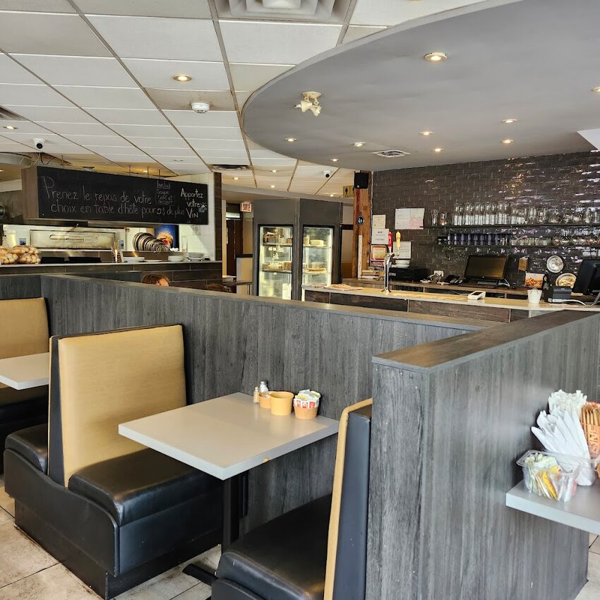 Qu&eacute;bec Deli - Bagels, Breakfast, Tea Restaurants Near: H2E1C8