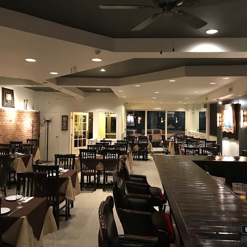 Pat' e Palo - Korean, BBQ Restaurants Near: H2E1C8