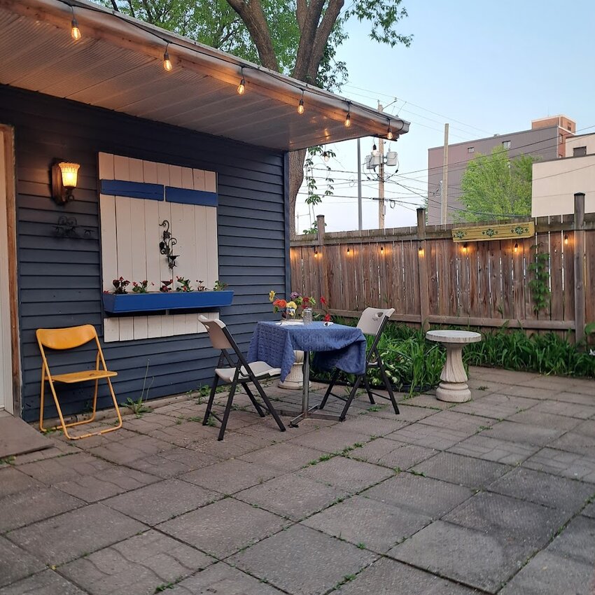 Bel Azur - Saint-J&eacute;r&ocirc;me Mediterranean Open Tuesday Restaurants