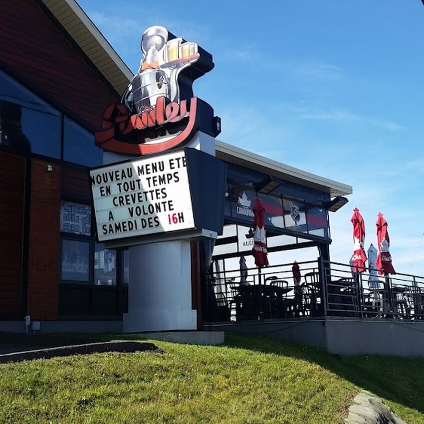 Chez Stanley Resto-Bar -  Restaurants Near: J1H2A9