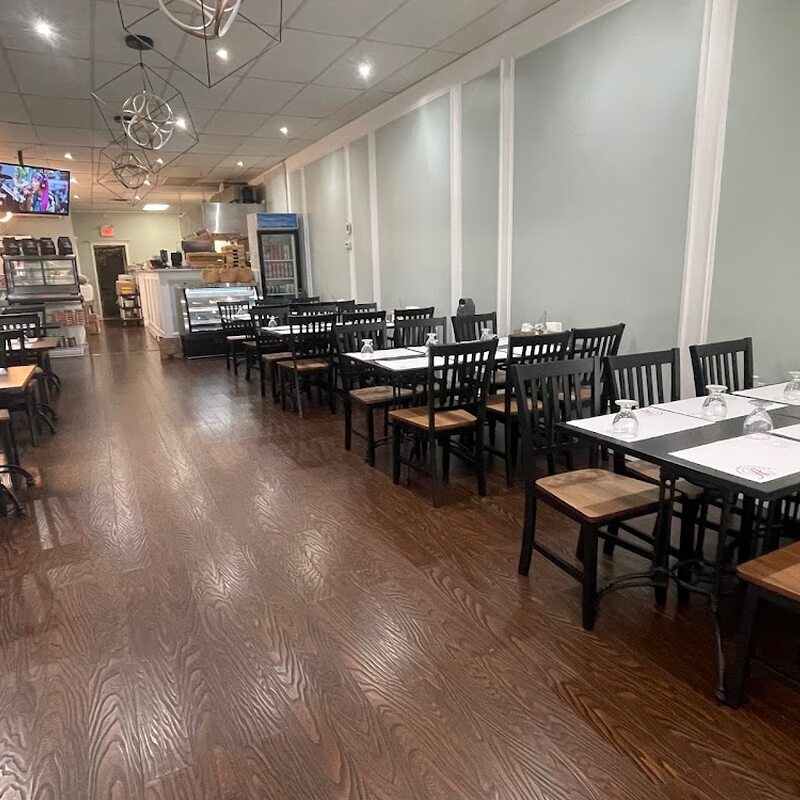 Aiza Authentique Cuisine Philippine - Restaurants des Dollard-des-Ormeaux