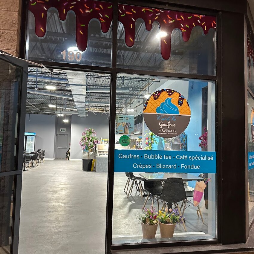 Gaufres et Glaces - Montreal Ice Cream, Caf&eacute;s Open Late Restaurants