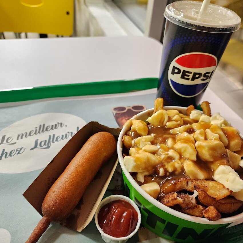 Restaurant Lafleur - Poutine, Fried Chicken Restaurants Near: J4X2S6