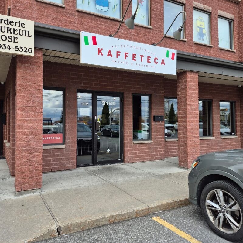 Kaffeteca - Restaurants près de: H7L5Z1
