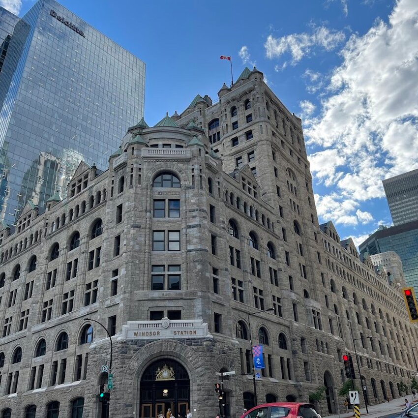 La Station (Gare Windsor) - Montreal Dinner & Show Open Supper Restaurants