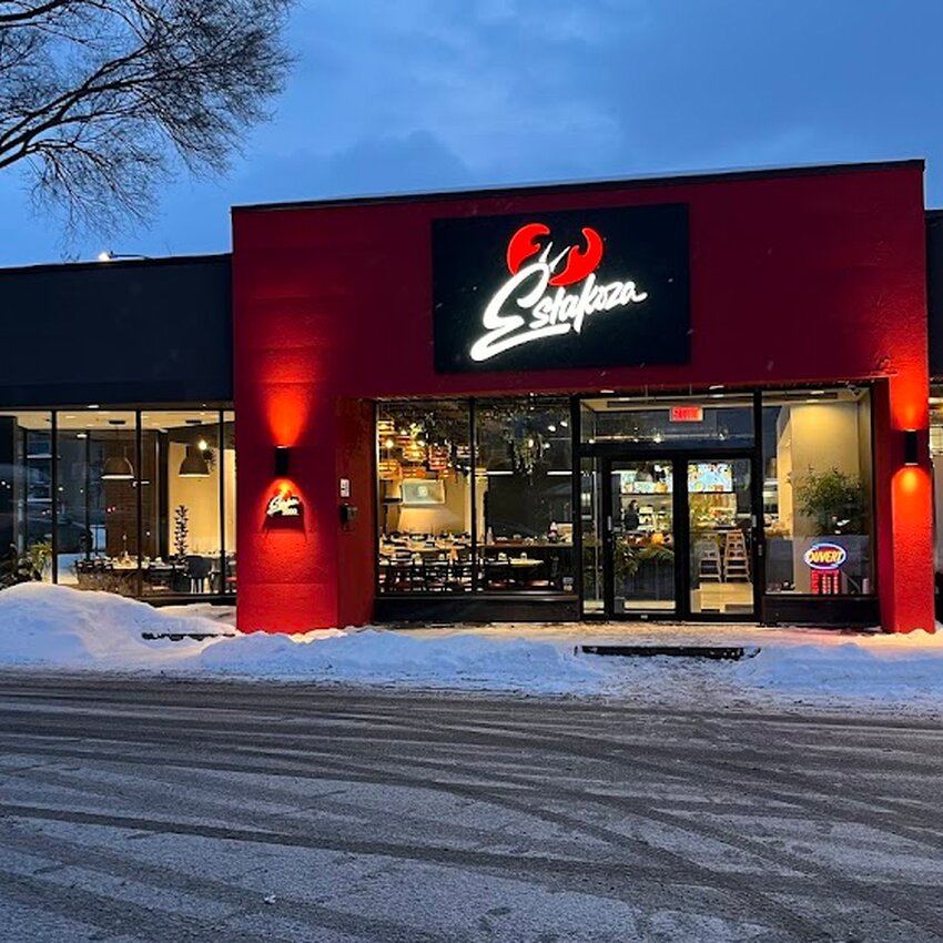 Estakoza - Restaurants près de: H7S2K1