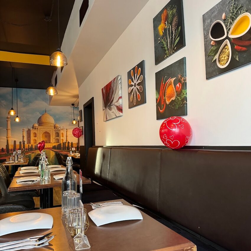 Khao Peeyo - Steakhouses, Poutine, BBQ Restaurants Near: J4H4E5