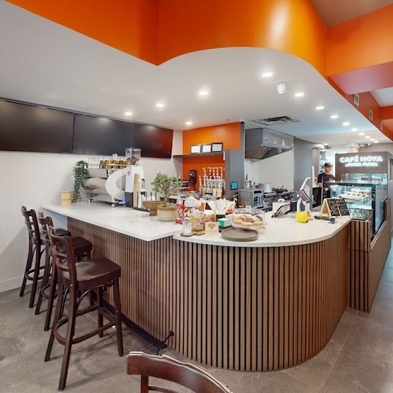 Caf&eacute; Noya - Creative, Caf&eacute;s Restaurants in Montreal