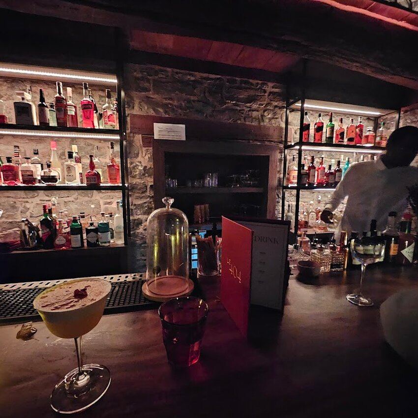 Speakeasy Le 404 - Restaurants in Montreal