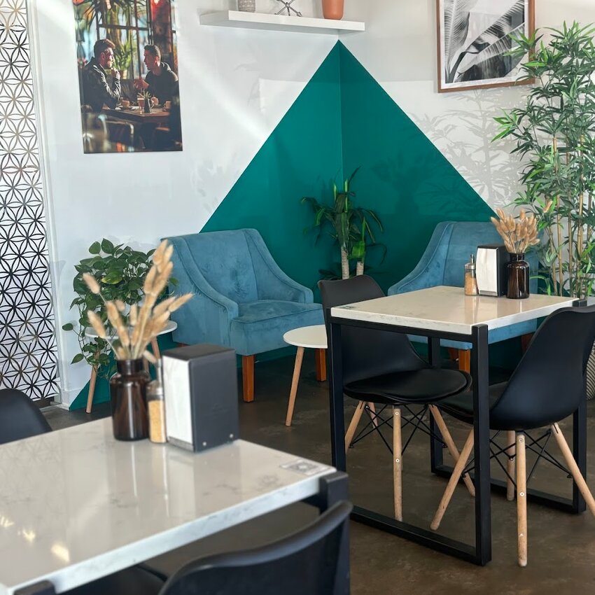 Allop&acirc;t&eacute; -  Restaurants Near: H7X4C9