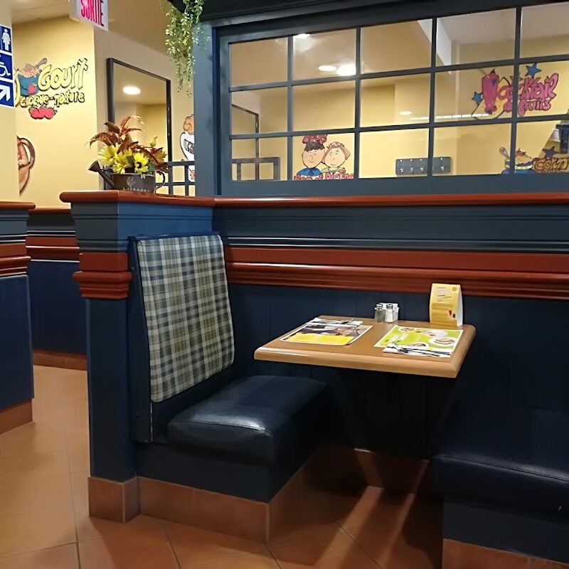 Cora Déjeuners et dîners - Restaurants de Montréal