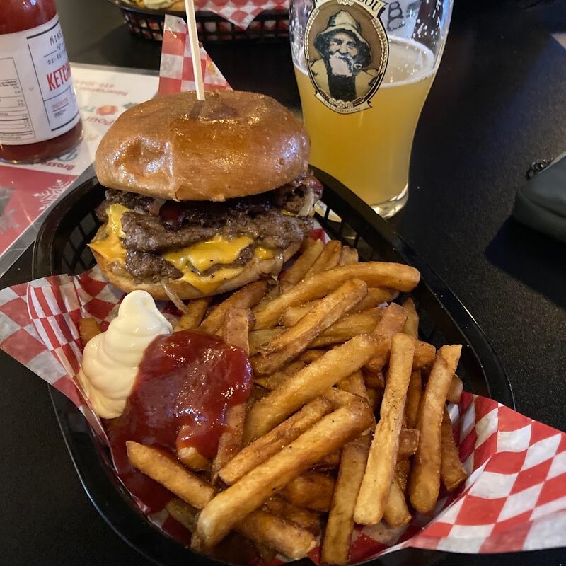 La Baraque - Brasserie / Pub - Restaurants Commande en ligne de Québec
