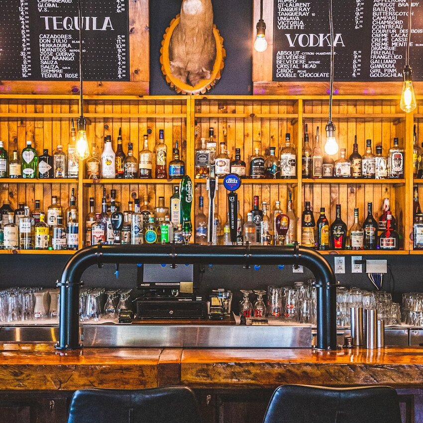 Pub au Cochon Fum&eacute; - Restaurants Pizza B&eacute;cancour