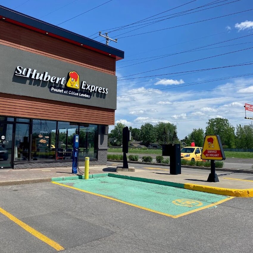 R&ocirc;tisserie St-Hubert Express - Restaurants in Vimont