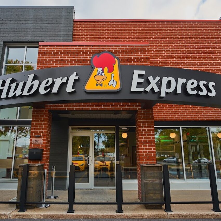 R&ocirc;tisserie St-Hubert Express -  Restaurants Near: J4J3Z3