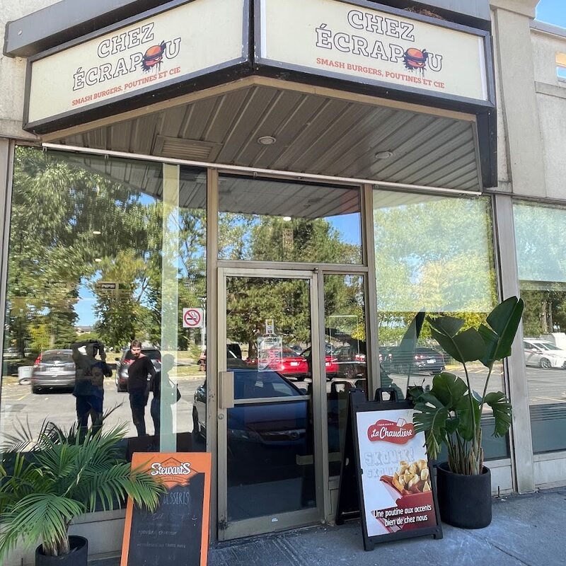 Chez Écrapou - Poutine in Montreal