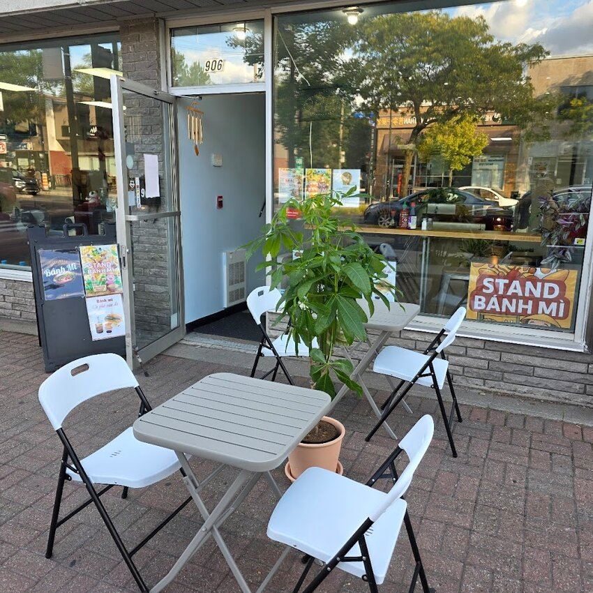 Comptoir Stand Banh Mi PT & &Eacute;picerie - Restaurants Livraison pr&egrave;s de: H4L5C8