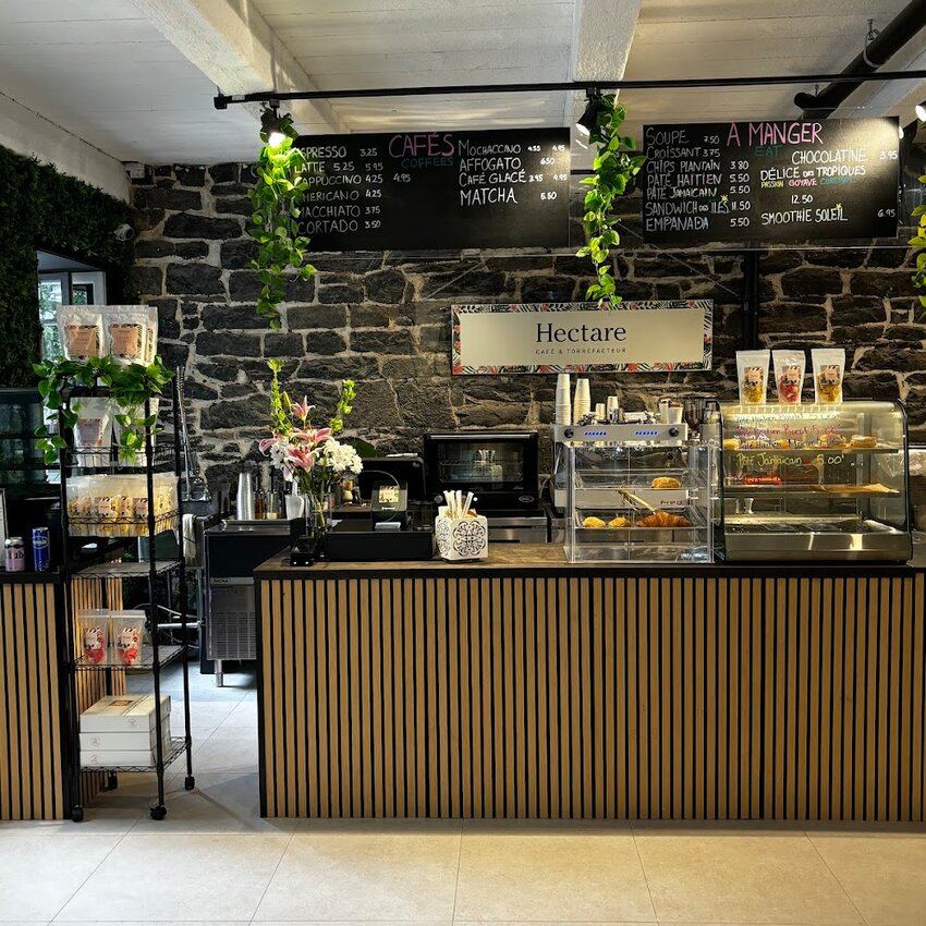 Hectare Caf&eacute; - Caribbean Restaurants in Montreal