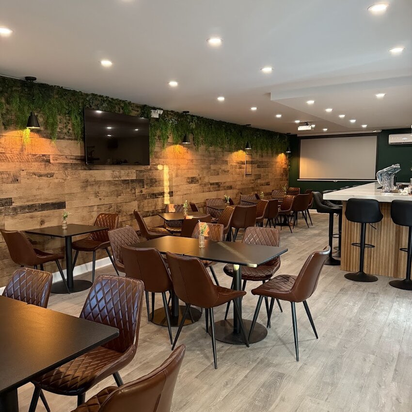 Herencia Caf&eacute;, Resto et Bar - Tea, Caf&eacute;s Restaurants Near: J4V2J2