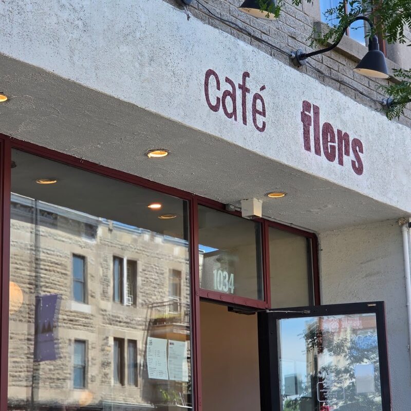 Flers Caf&eacute; - Restaurants in Montreal