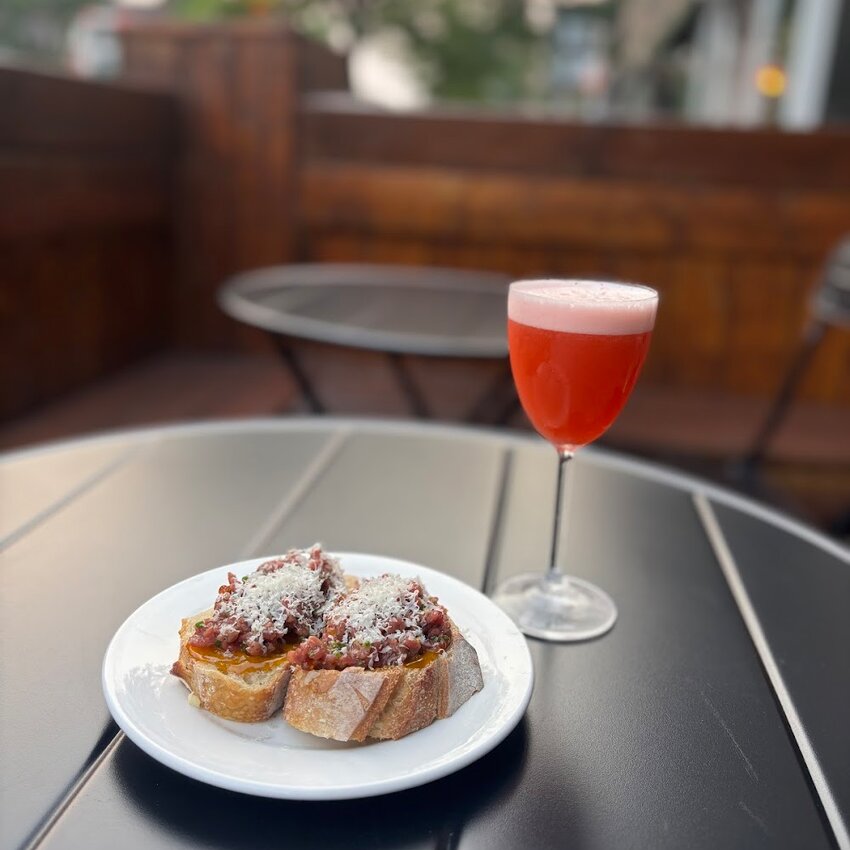 Bar Minou - Montreal Creative Open Late Restaurants