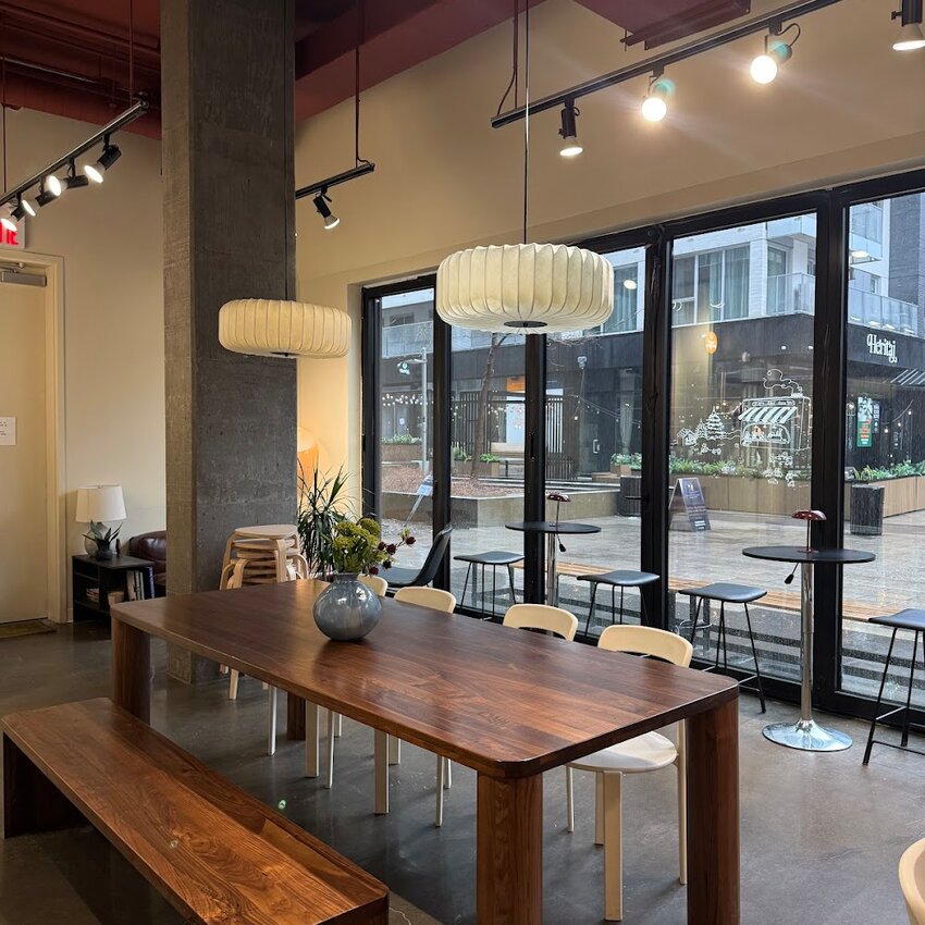 Caf&eacute; 2nd Gen -  Restaurants Near: H2Y2Y3